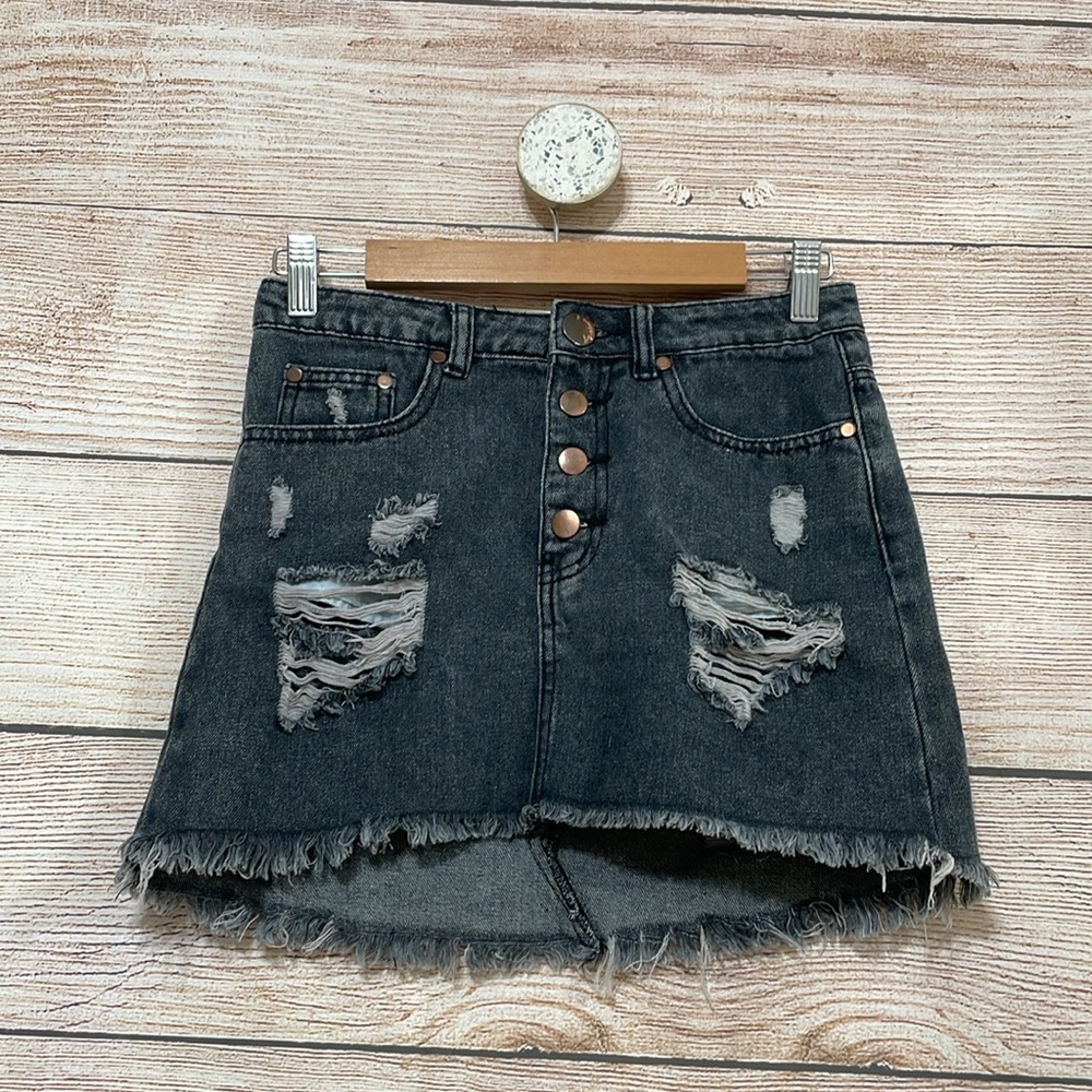 Nectar Clothing Woman’s Small Gray Denim Mini Skirt